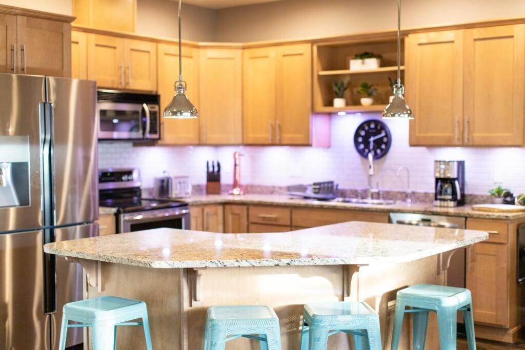 Sunserra Villa! Movie Room, Family Friendly, Bbqs, Pools, Free Golf! Quincy المظهر الخارجي الصورة